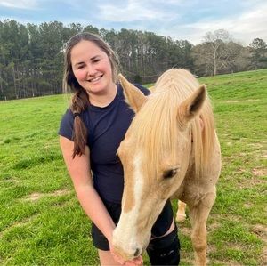 Meet your Posher, Carly